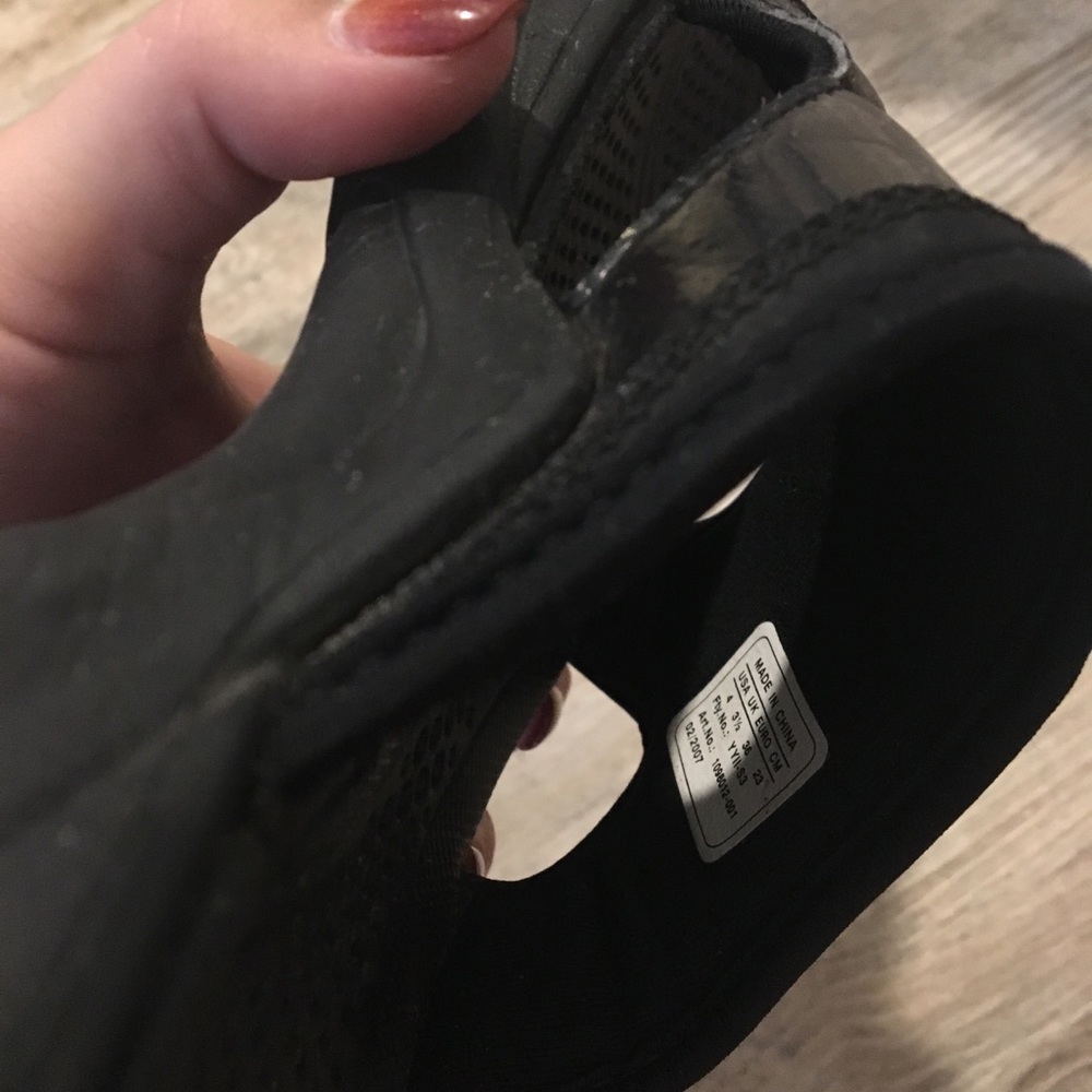 BLACK Slides! - Picture 4 of 4